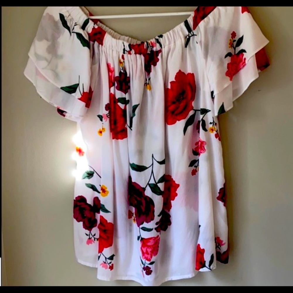Off shoulder old navy flower top